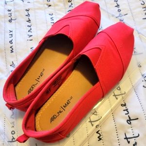 RED walking shoes
